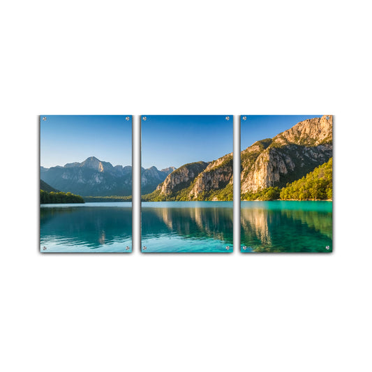 Sea and Mountain Tiled